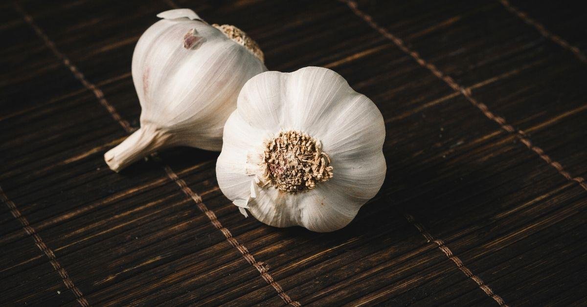 FlipFact (March 14, 2020): Can garlic, UV lamps, or hot baths protect you from COVID-19?